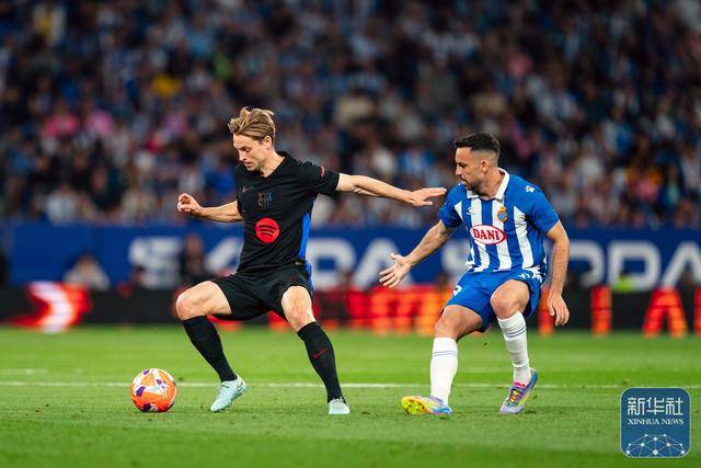 西甲|巴塞罗那提前夺冠