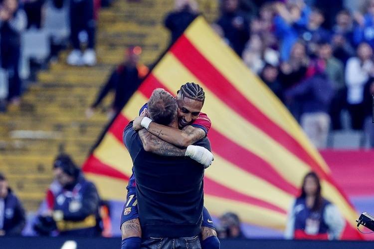 最“奇葩”的冠军,弗里克再造巴塞罗那!