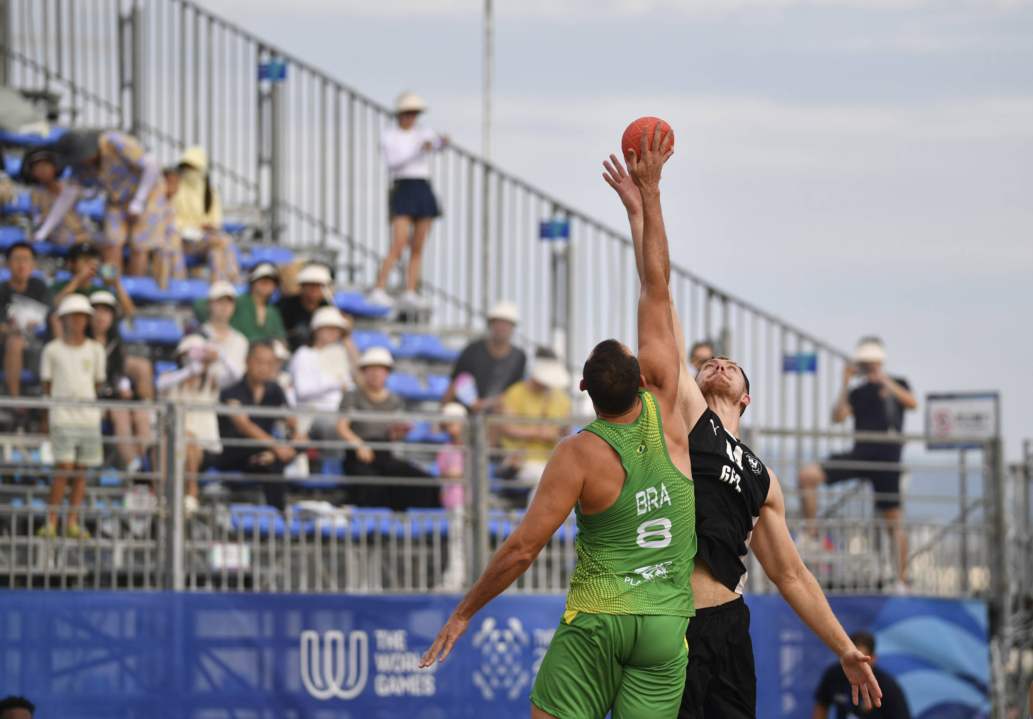 （成都世运会）沙滩手球——男子半决赛：德国队胜巴西队