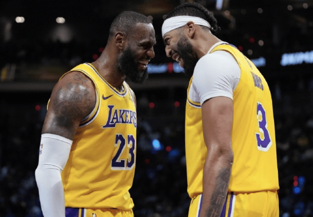 哭了！詹姆斯断层领先！詹姆斯浓眉这什么操作...