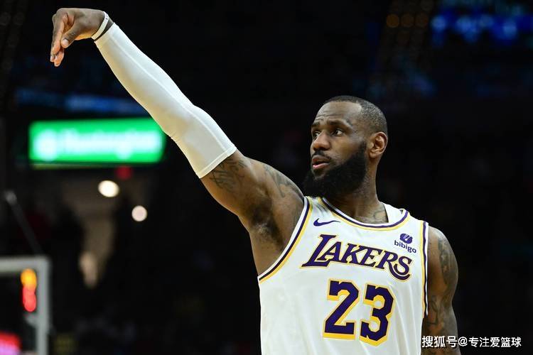 恭喜詹姆斯!又一位内线悍将加盟湖人,东契奇也乐开花高喊总冠军
