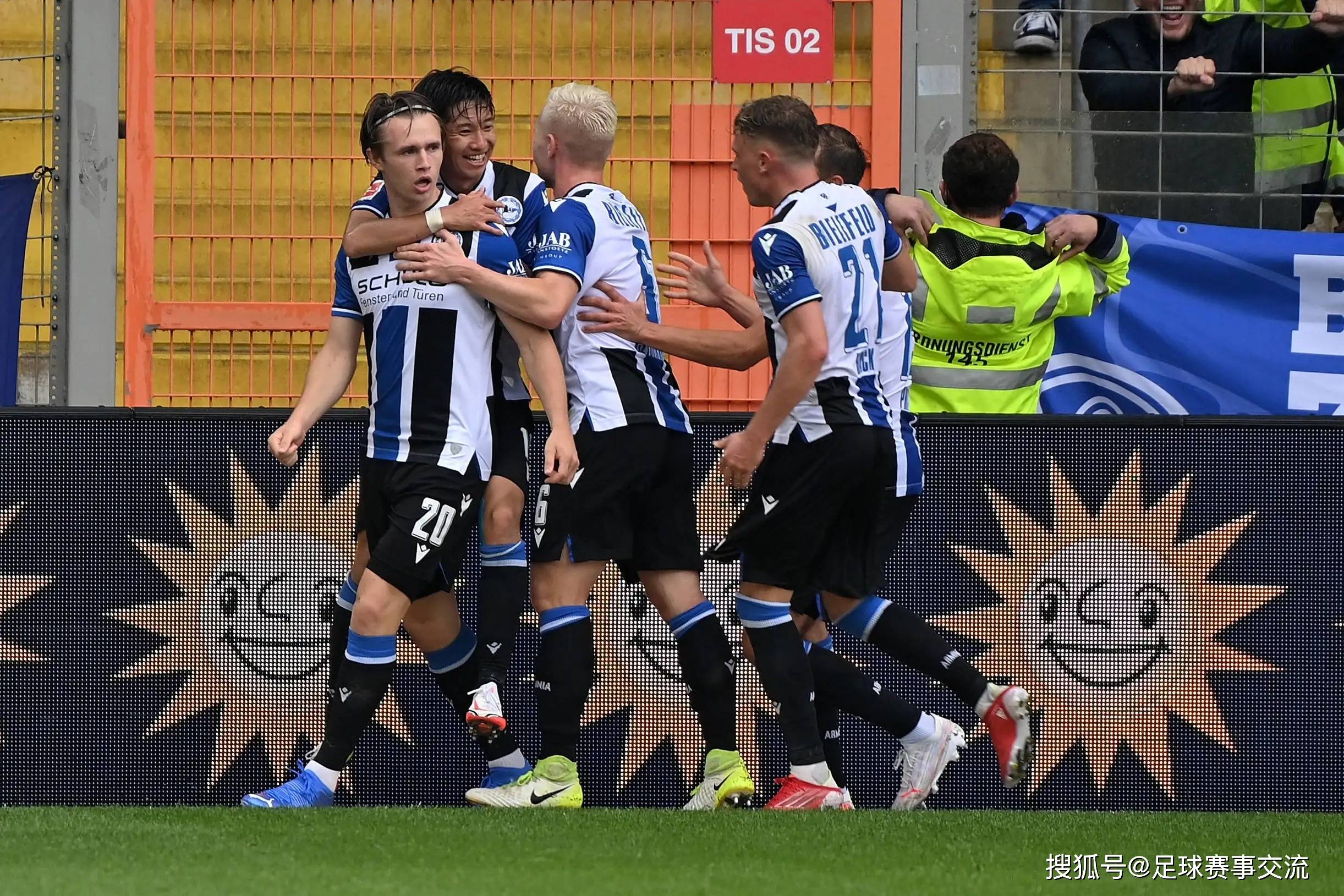 今日足球:柏林联合vs斯图加特、勒沃库森vs霍芬海姆